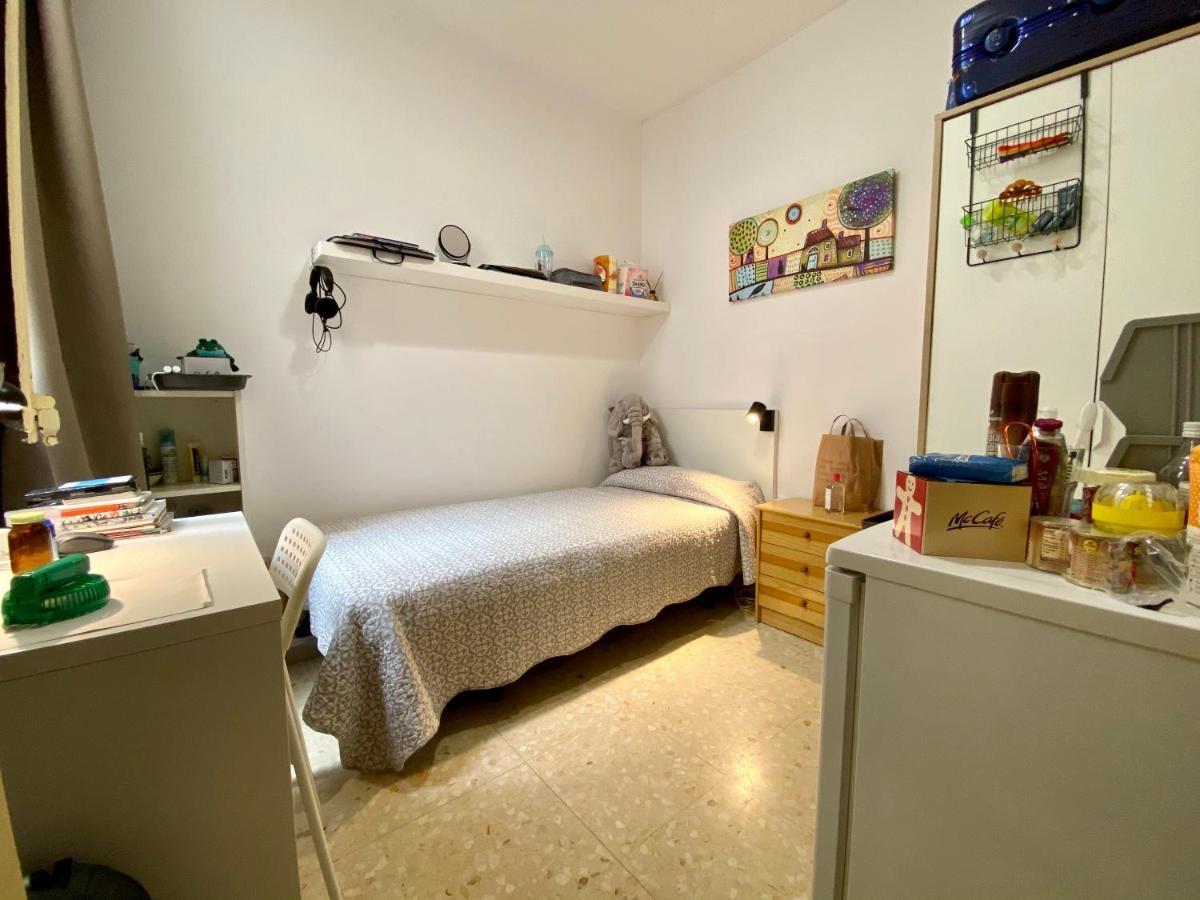 Barcelona Housing Student Exterior foto